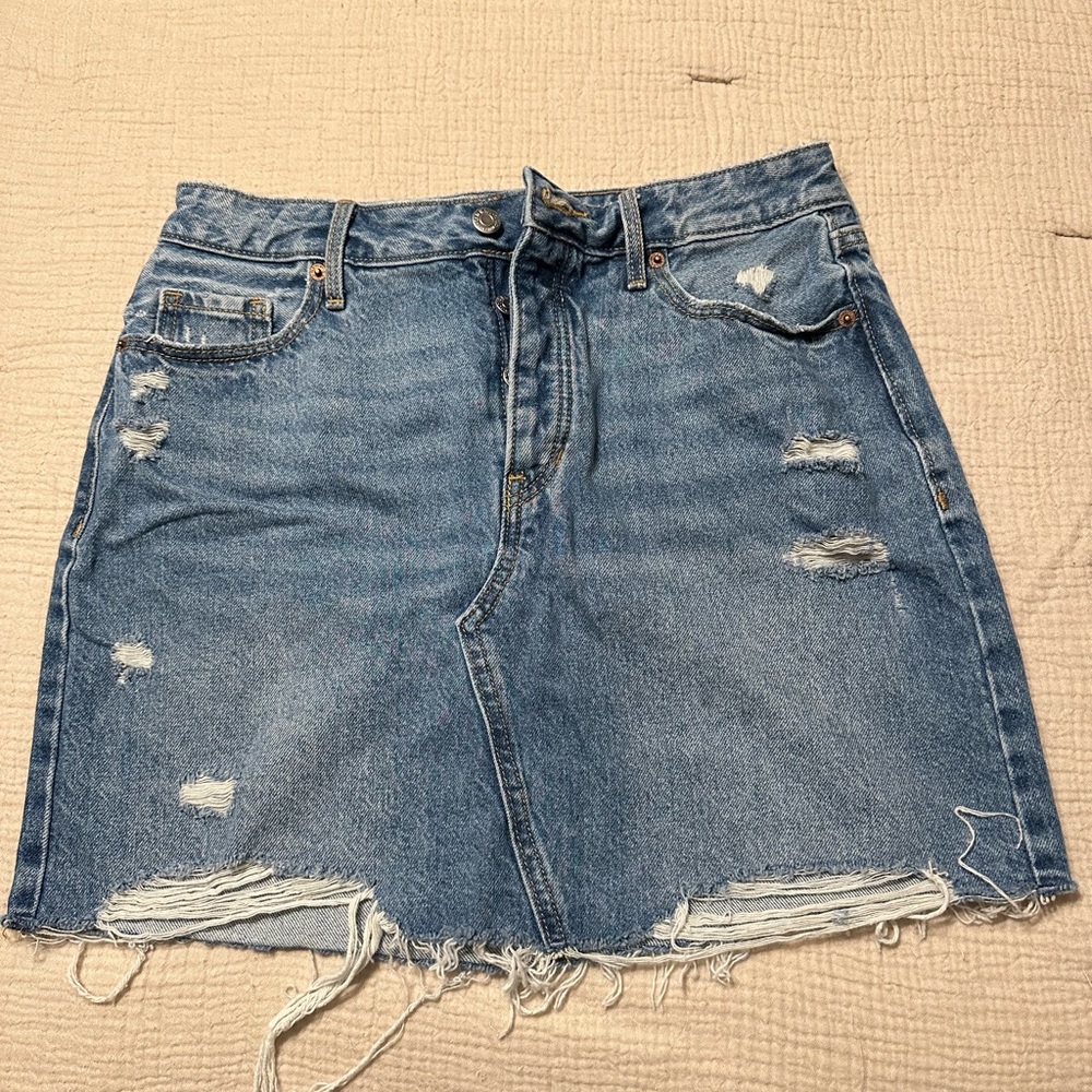 Old Navy frayed hem denim mini skirt